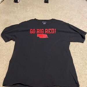 Men’s Adult L Nebraska Cornhuskers T shirt